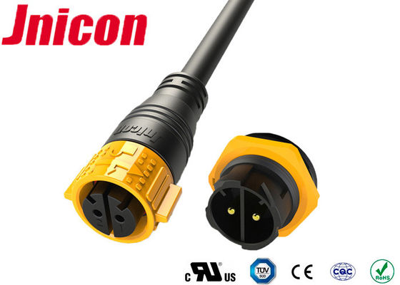 El cable impermeable de gran intensidad plástico de 2 fases de los conectores 500V moldeó para el poder